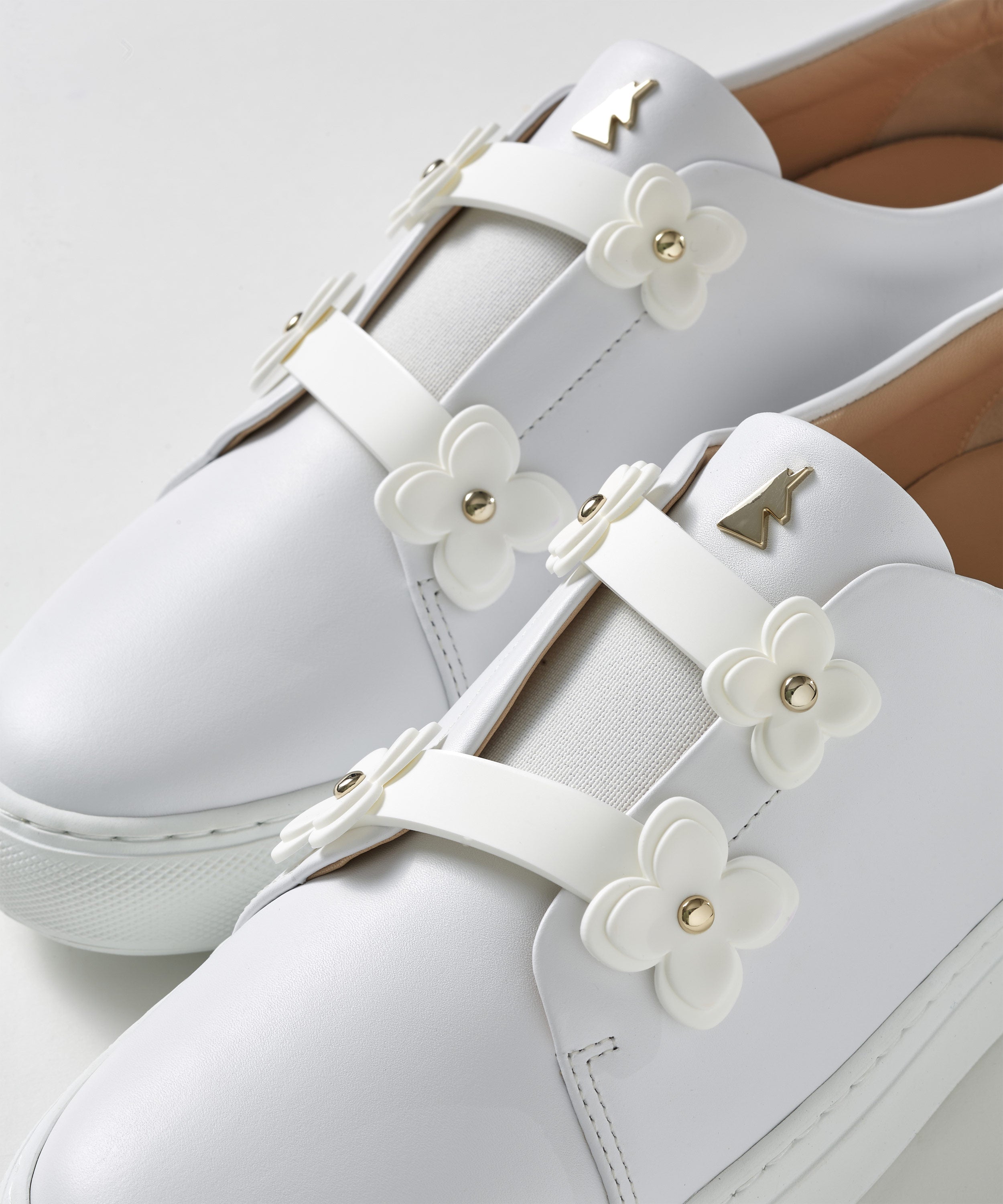 Set de fleurs blanches