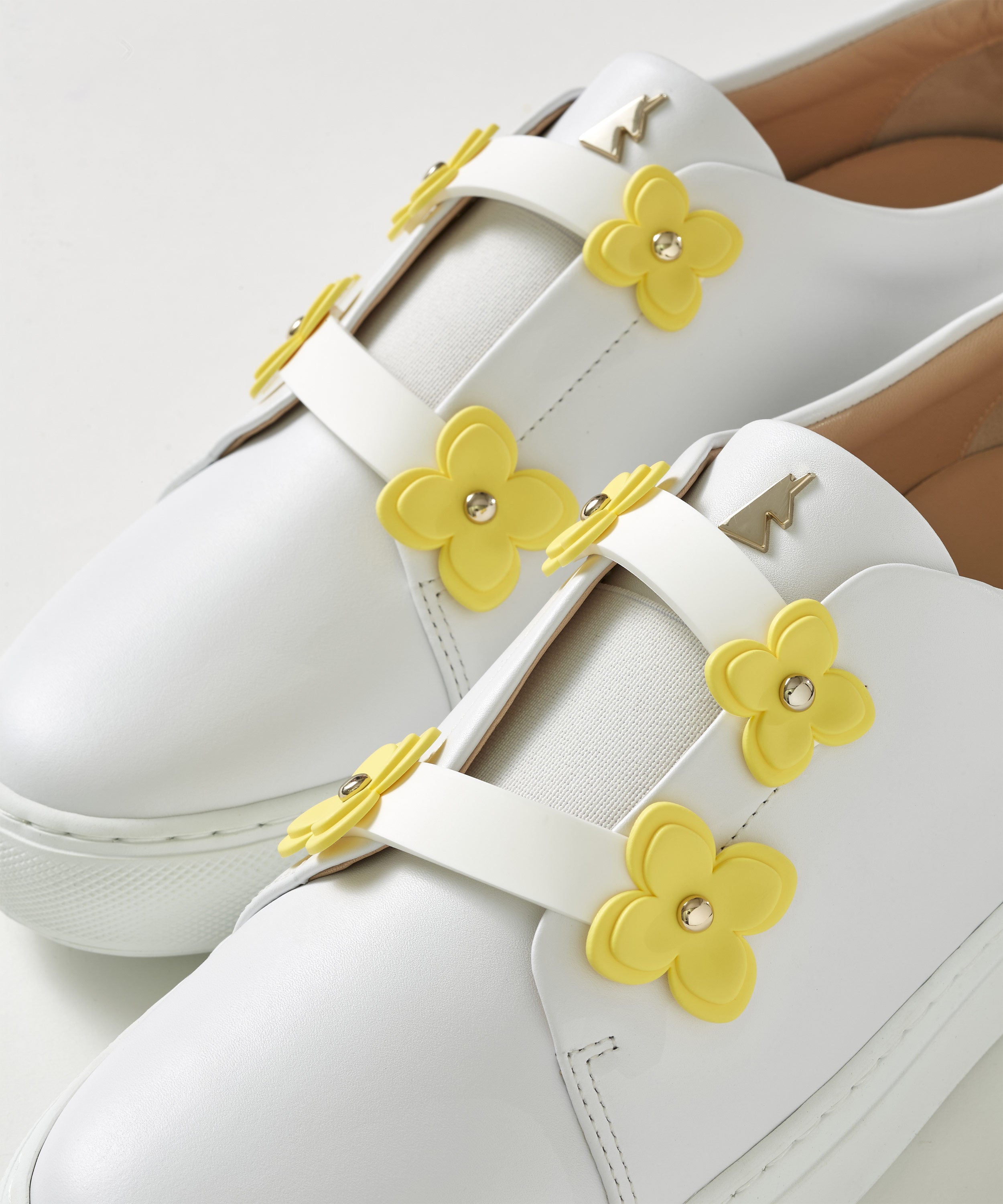 Set de fleurs jaunes