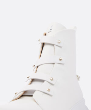 DNA Boot – Alabaster